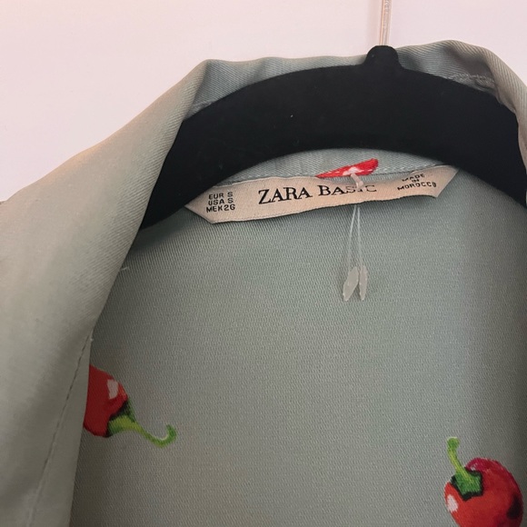 Chilli satin button down - Picture 2 of 2